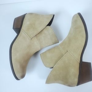 Me Too Light Tan Ankle Booties